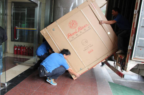 云浮钢琴贵重工艺品无忧运